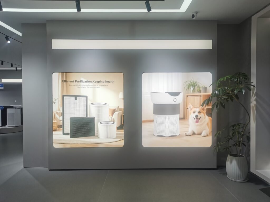 QSPetMall pet air purifier and filter display booth